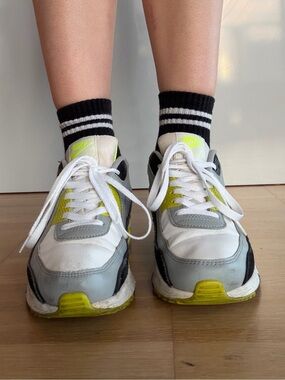 Nike Air Max 90 White/Grey/Black Neon Yellow Sneakers – Women’s 8